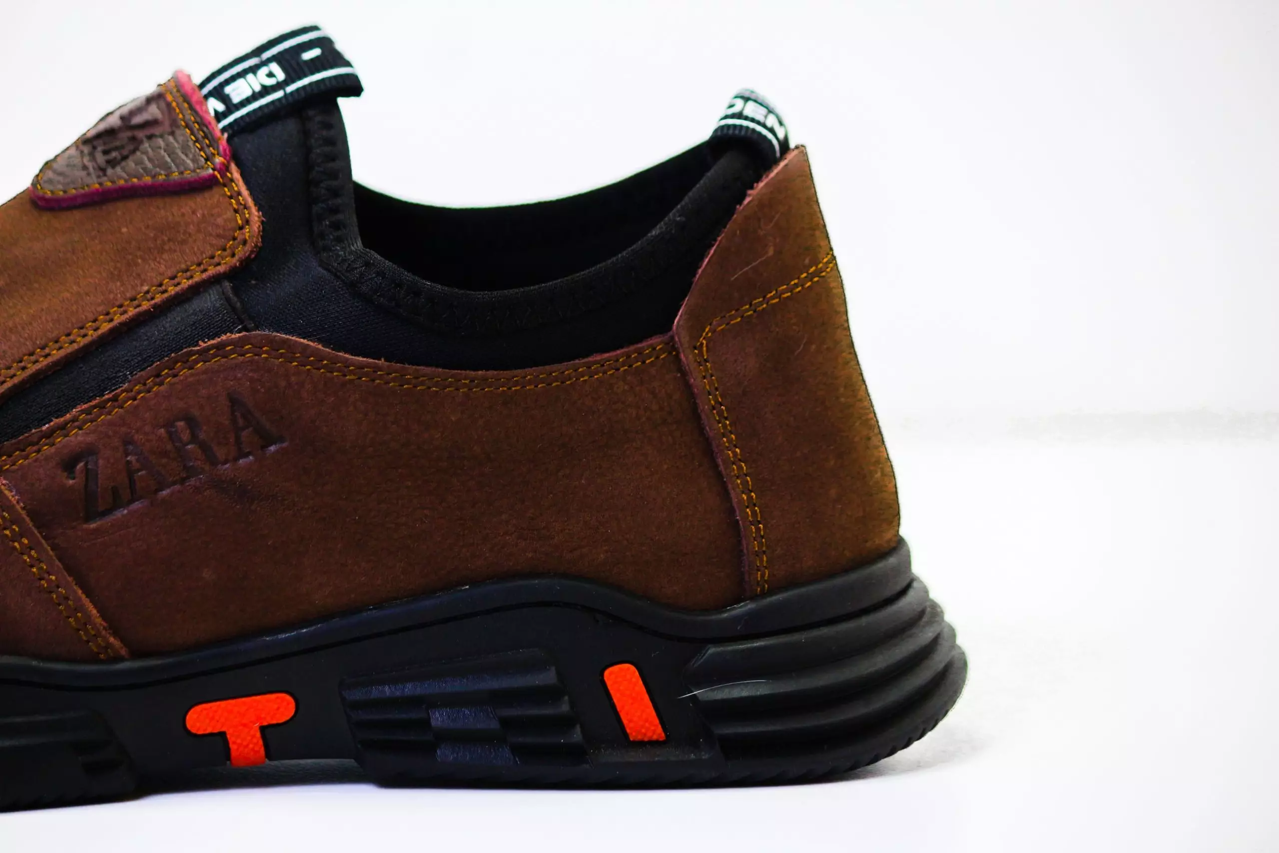 ⁦حذاء ZARA الجلدي 100%⁩ - الصورة ⁦7⁩