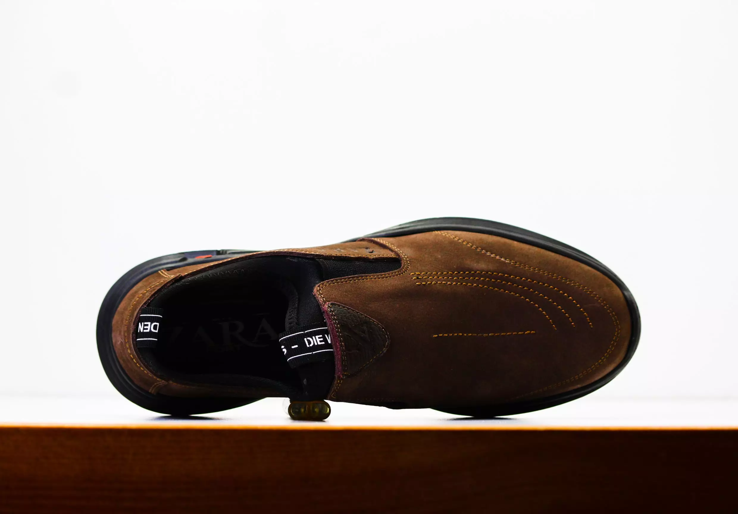 ⁦حذاء ZARA الجلدي 100%⁩ - الصورة ⁦8⁩