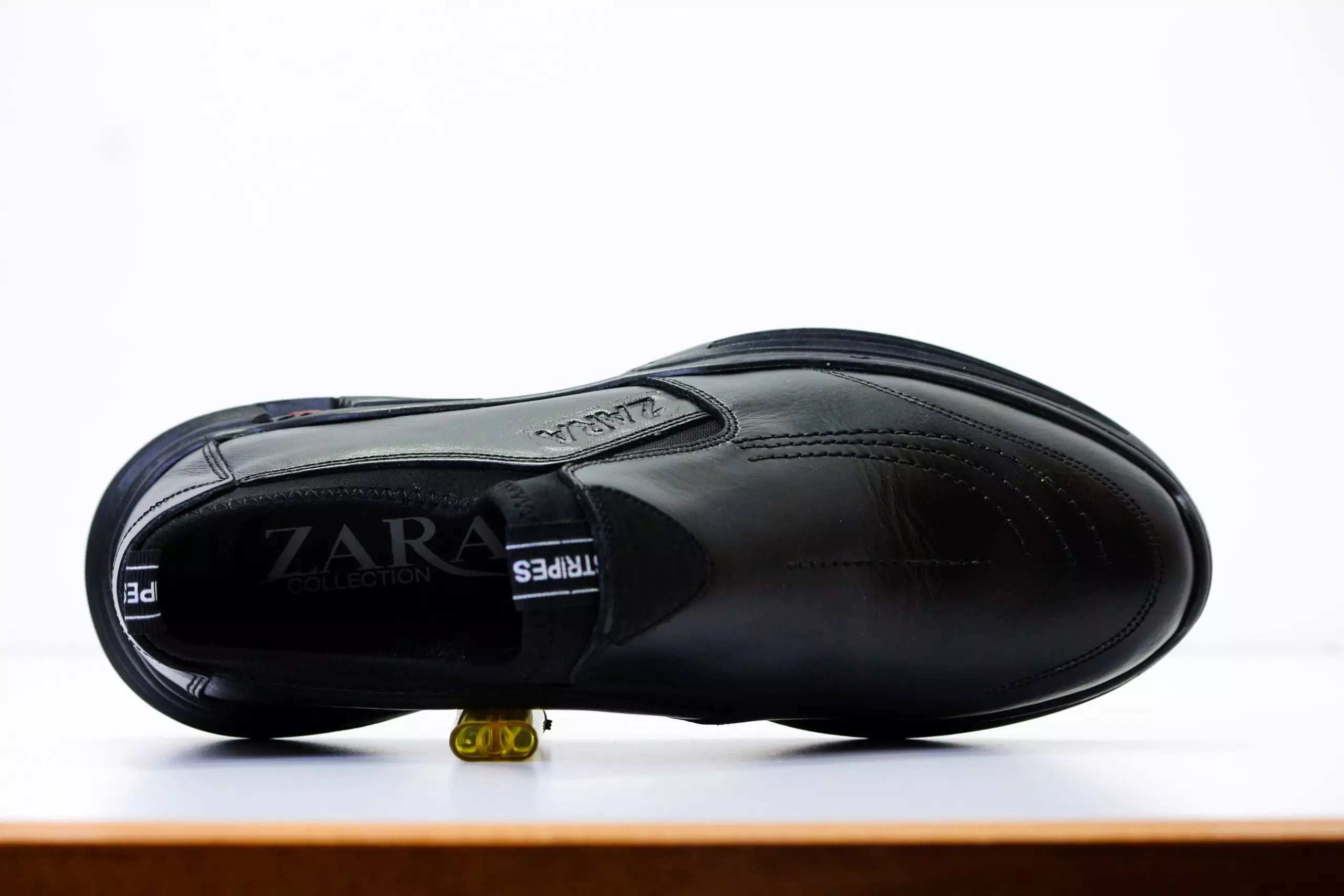 ⁦حذاء Zara الجلدي 100%⁩ - الصورة ⁦5⁩