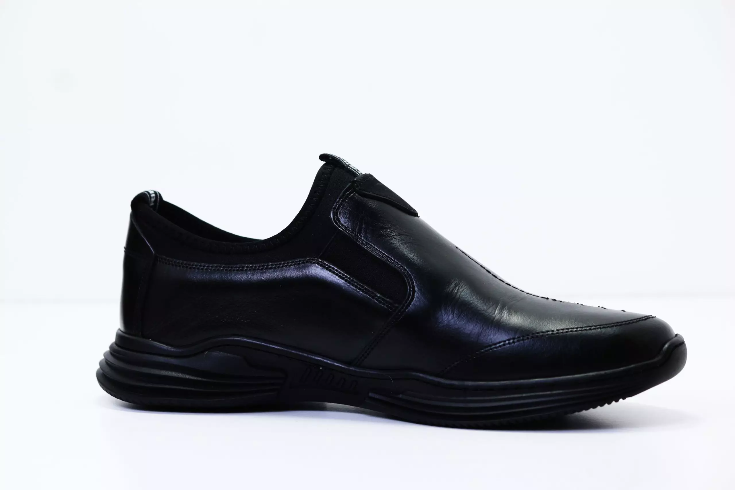 ⁦حذاء Zara الجلدي 100%⁩ - الصورة ⁦3⁩