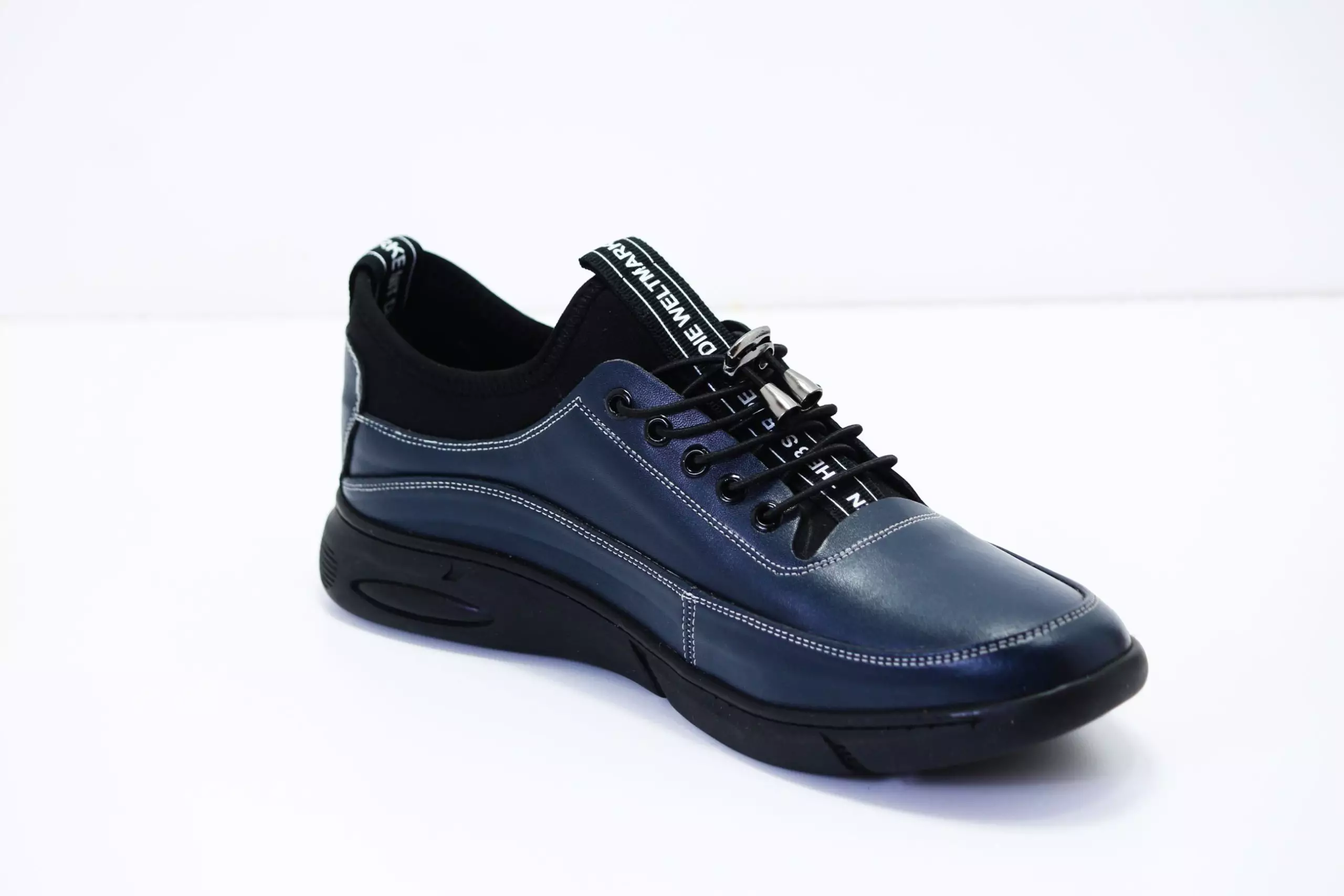 ⁦حذاء ذو نوعية رفيعة⁩ - الصورة ⁦2⁩