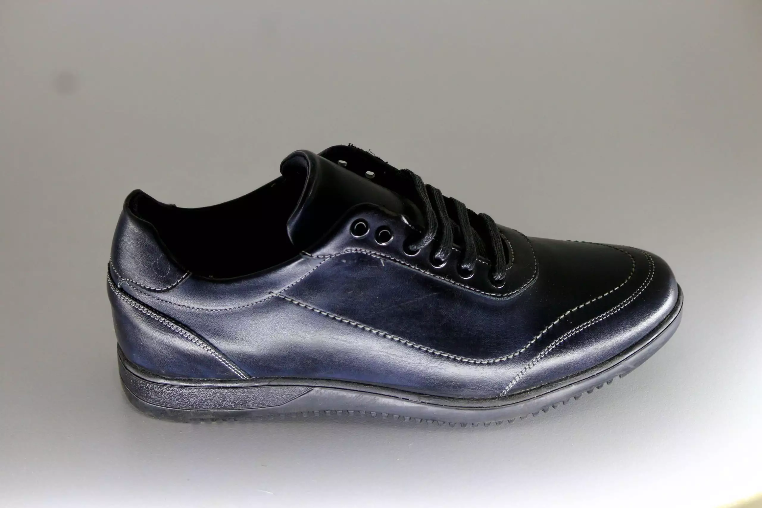 ⁦حذاء صيفي جلدي رائع ?⁩ - الصورة ⁦2⁩