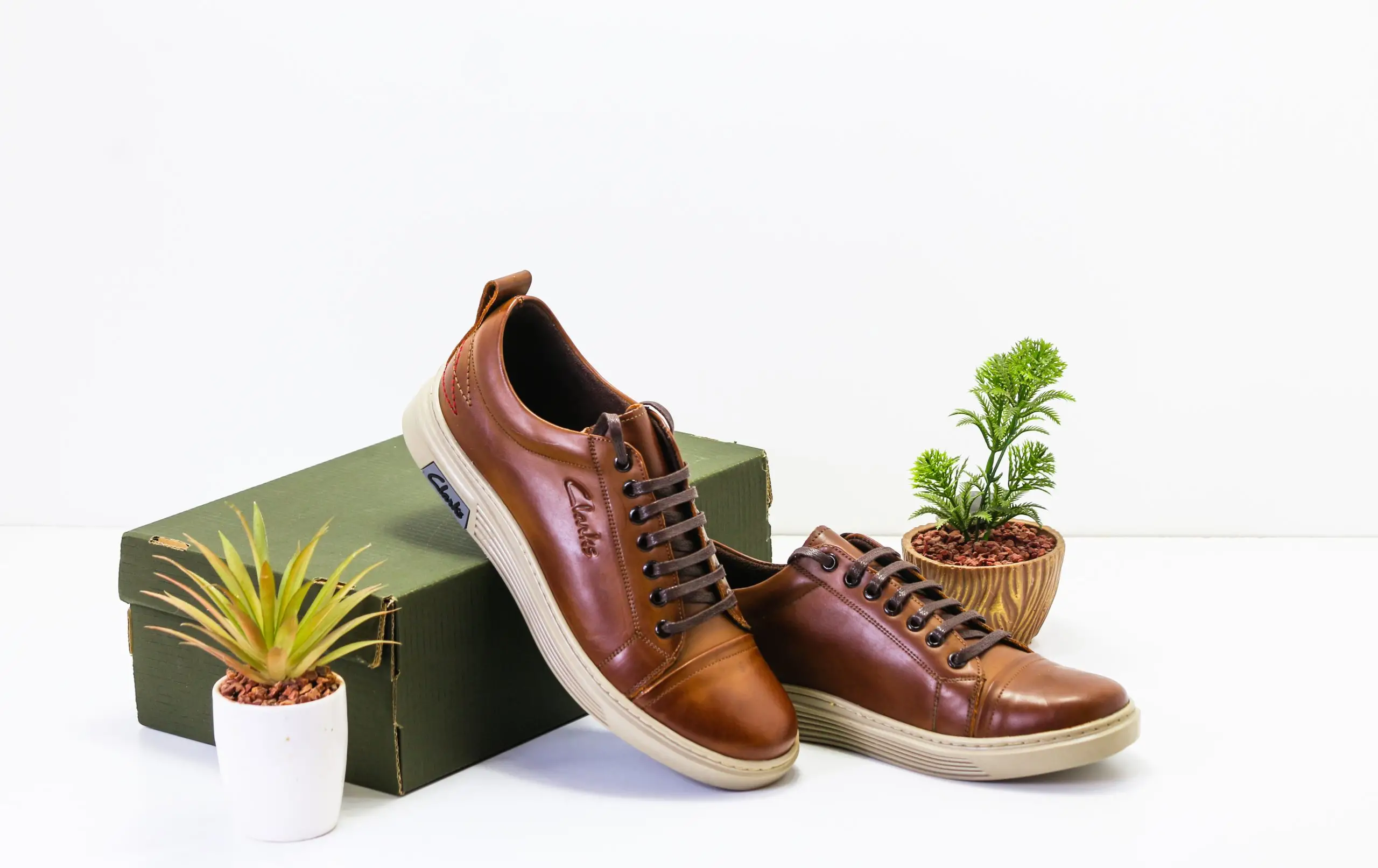 ⁦حذاء كلاسيكي مميز من Clarks⁩ - الصورة ⁦7⁩